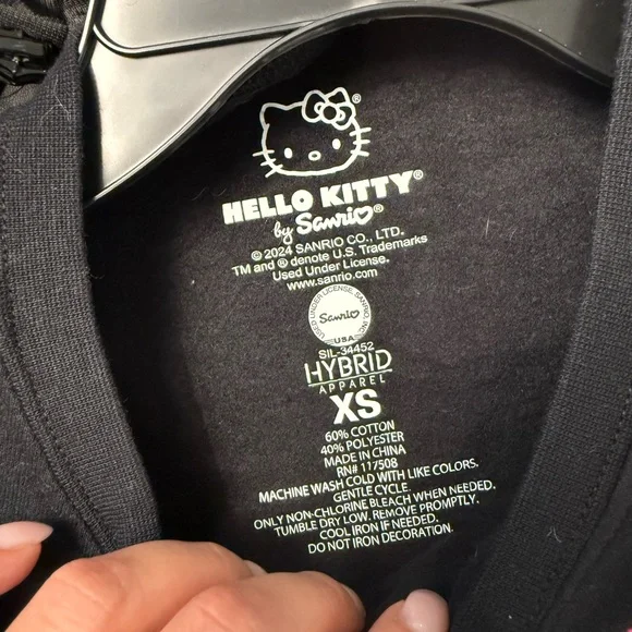 Hello Kitty Tokyo Speed Sweatshirt - Picture 4 of 4